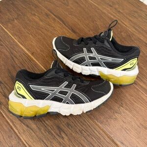 ASICS toddler boy sneakers- EUC